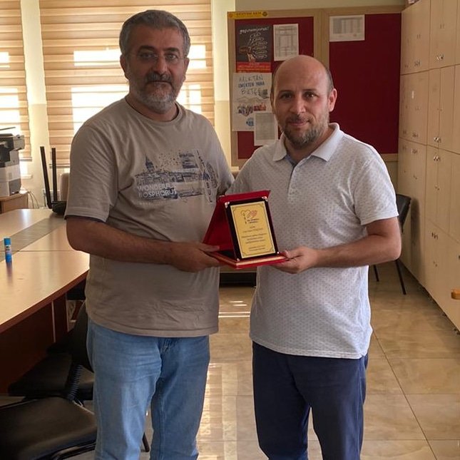 Okulumuzun değerli din kültürü ve ahlak bilgisi öğretmeni Cem Emre Türüdü Ankara'ya tayin olmuştur. Okulumuza verdiği emeklerden dolayı teşekkür eder, ömür boyu mutluluklar dileriz.
#ghvailesi