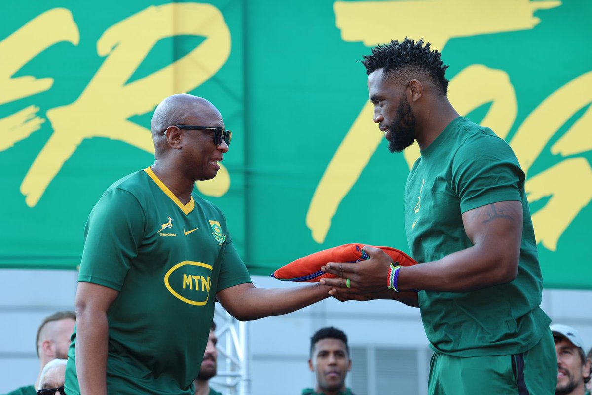 zizikodwa's tweet photo. All the best to the @Springboks who play against Wales this afternoon at 16:15, as they continue their 2023 @rugbyworldcup preparations. Represent us well boys! The country is behind you #StrongerTogether #Springboks https://t.co/9YEADJutHr