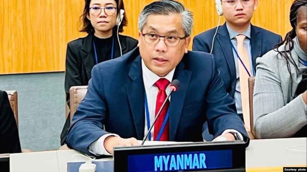 Nandar85526889's tweet photo. The #Sagaing Forum said they met U Kyaw MoeTun, Myanmar's Ambassador to @UN and discussed the issue of the #IDPs in #Sagaing region who were oppressed by CoupCouncil via zoom platform.
Ko SoeWin Swe,leader of Sagaing People's Support Network,told @Khithitofficial.#HelpMyanmarIDPs https://t.co/ZpYS88g2fD