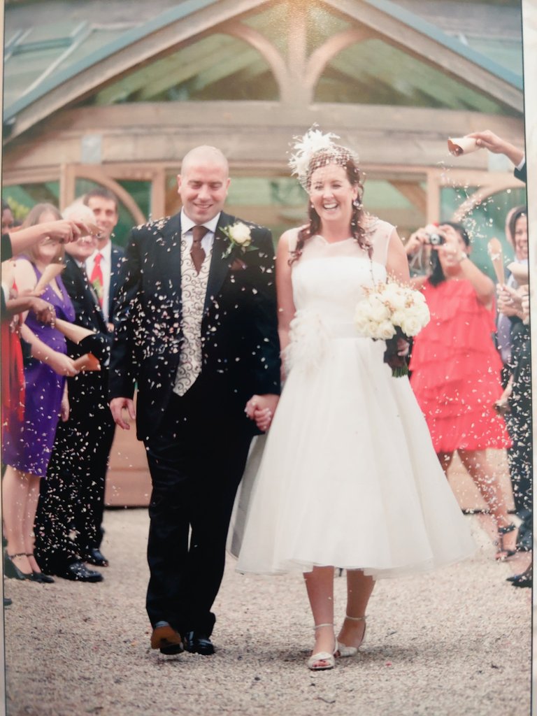 ClareOl00782662's tweet image. After a busy week of packing up the ward, it's time to celebrate &amp;amp; relax !. Happy 13th wedding anniversary to this amazing person who puts up with me &amp;amp; supports me !!! ❤️😊🥂💐