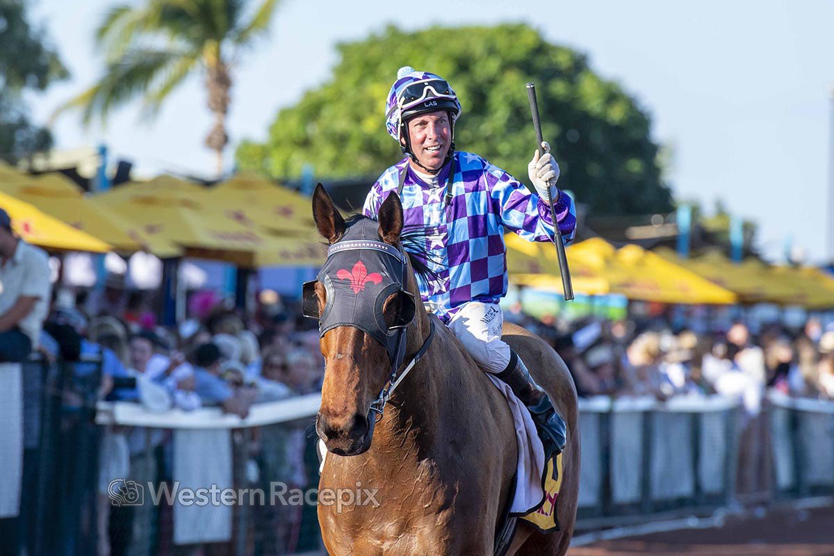 Western Racepix tweet media