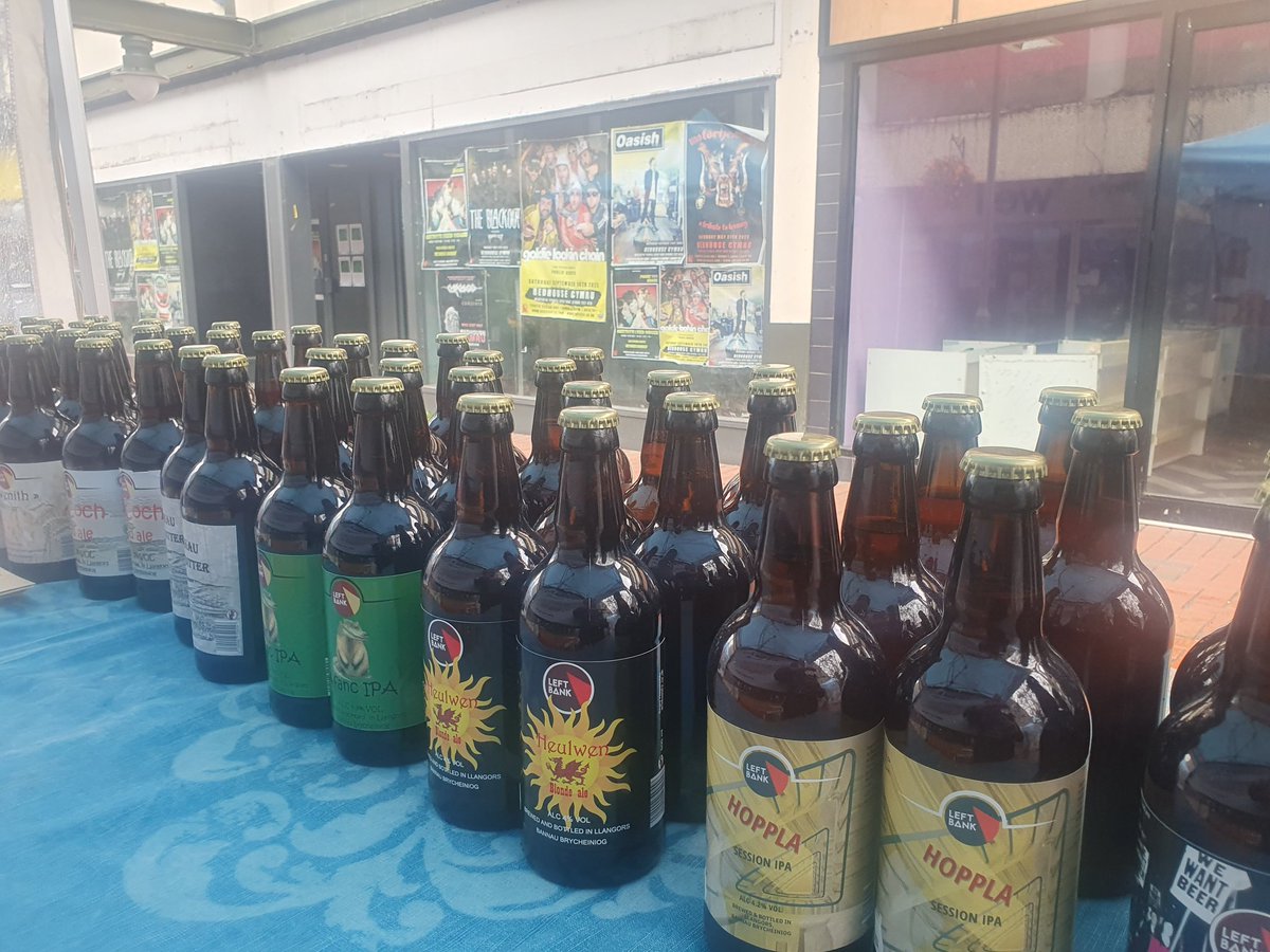 Left Bank tweet media