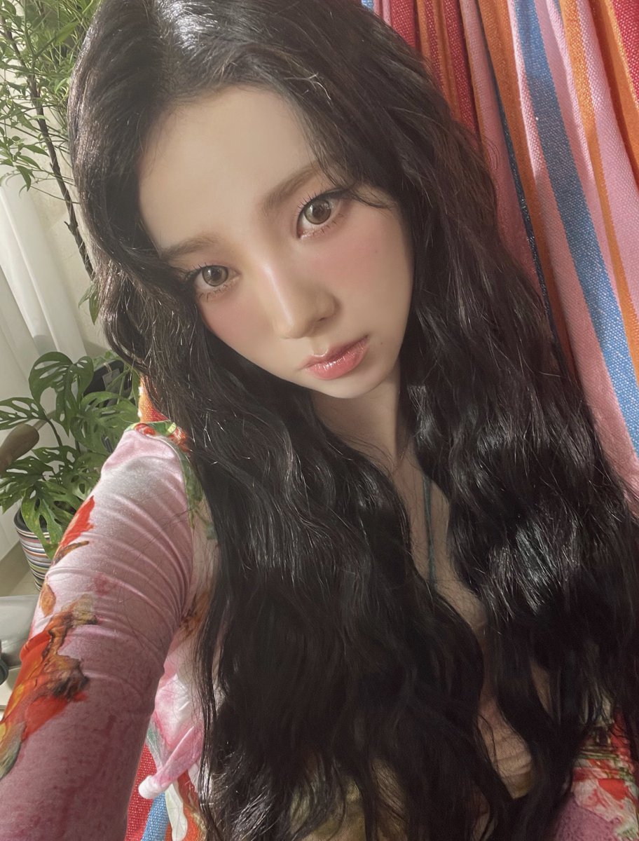 _rn_jm's tweet photo. 에스파 핀터업뎃 #카리나 https://t.co/fms5bnvaCm