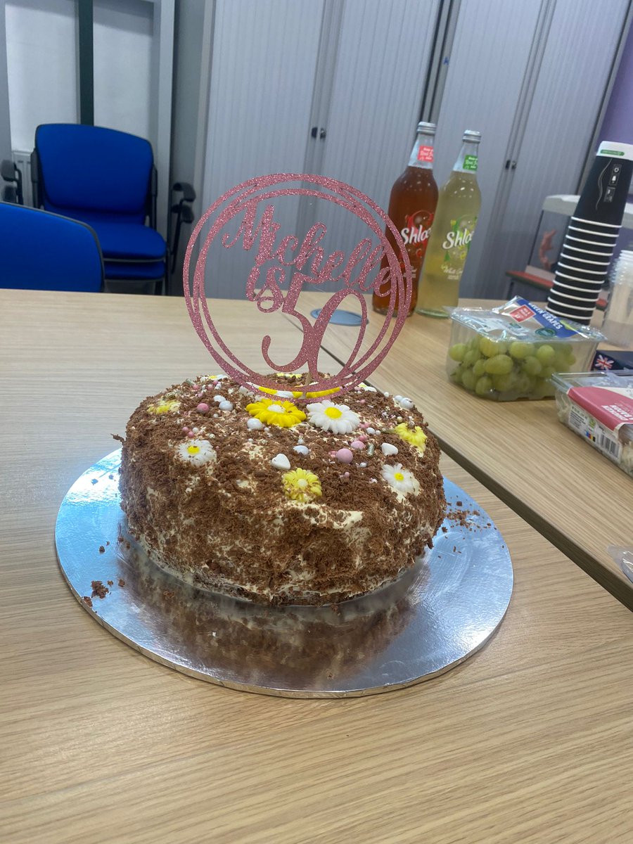 MichelleQueux's tweet photo. 50 next week 😬!!  However, was made to feel really special yesterday by my lovely PMO and Transformation colleagues.  Have been spoilt by my previous management team colleagues in ED too!! 🥰 https://t.co/2gyJ0BZHKN