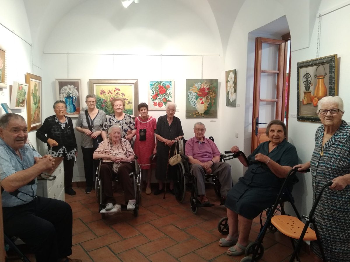TurismoJarote's tweet photo. ¡Últimos días para visitar la Exposición de Flores y bodegones de Teresa del Castillo! Se encuentra en el Centro de Interpretación de la Dehesa hasta el 20 de agosto de 12:00 a 14:00 horas y de 20:30 a 22:30 horas.
#Pintura #VillanuevadeCórdoba https://t.co/n6xnwZ01nR