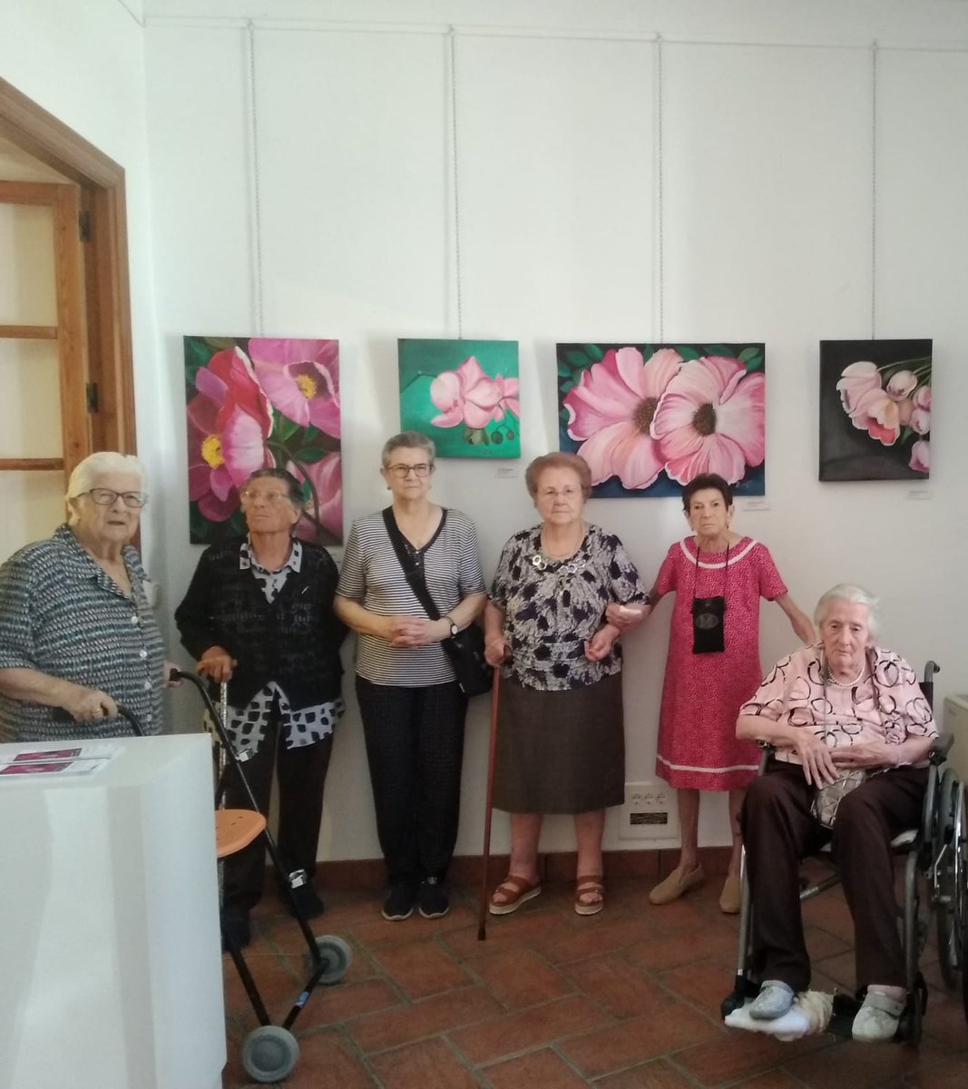 ¡Últimos días para visitar la Exposición de Flores y bodegones de Teresa del Castillo! Se encuentra en el Centro de Interpretación de la Dehesa hasta el 20 de agosto de 12:00 a 14:00 horas y de 20:30 a 22:30 horas.
#Pintura #VillanuevadeCórdoba
