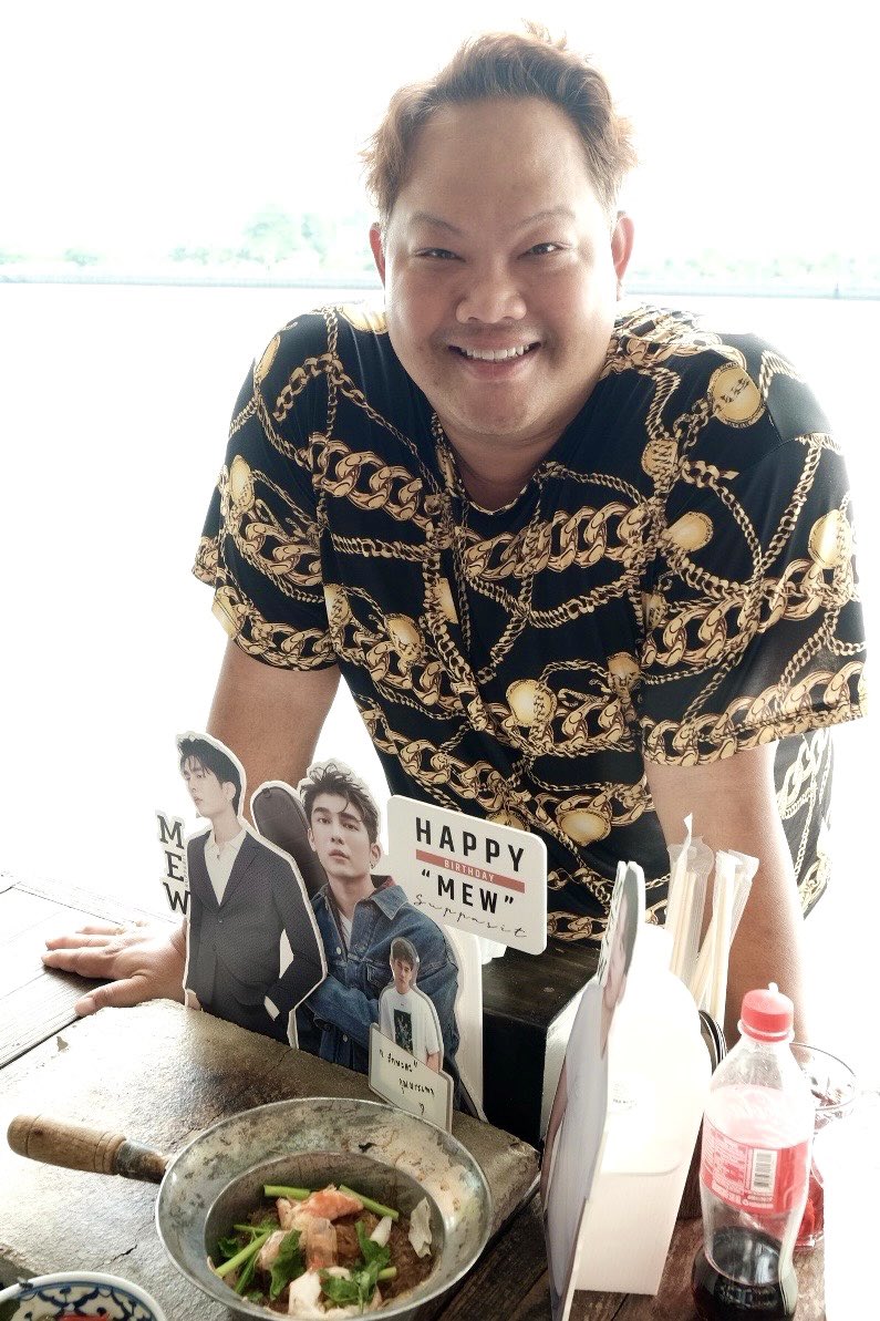 BoyEntertain's tweet photo. แฟนคลับคุณมิว ศุภศิษฏ์ จงชีวีวัฒน์ มาฉลองวันเกิดแบบอบอุ่น ตามรอยคุณบรรเทาสุดน่ารัก #mew #มิวศุภศิษฏ์ https://t.co/YJF2ZfBPul