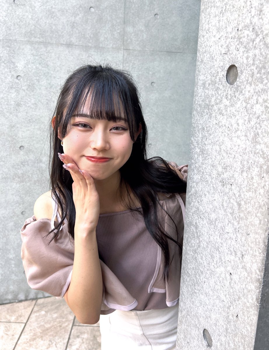 ayaka0131_'s tweet photo. 君の彼女だけど！！ https://t.co/l6BrFJ1ZBm