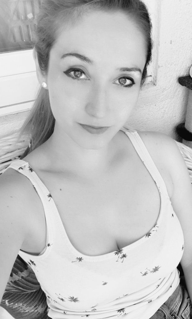 Ein erholsames Wochenende meine Lieben. Gemeinsam bringen wir die AfD auf die Regierungssitze - da wo sie hingehört! 💙💙💙