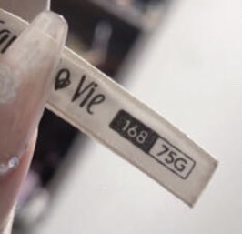 YourWifeYellow tweet media