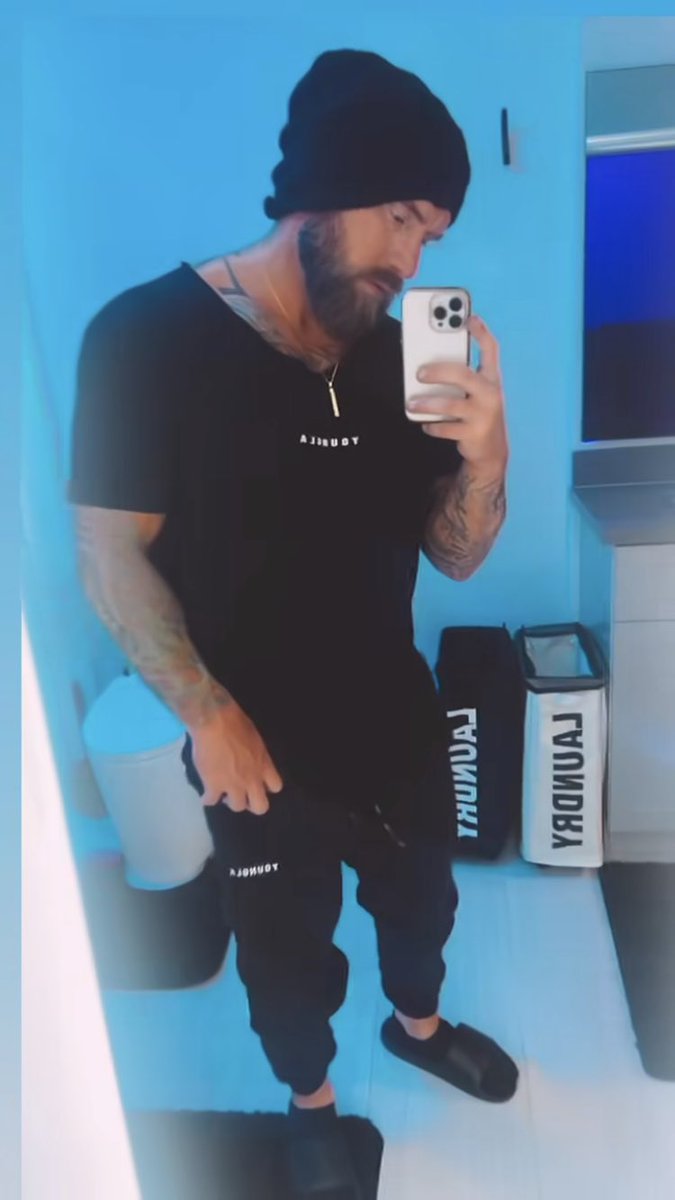 daddyhop01's tweet photo. Working out weekend https://t.co/aRV8tJxDwz