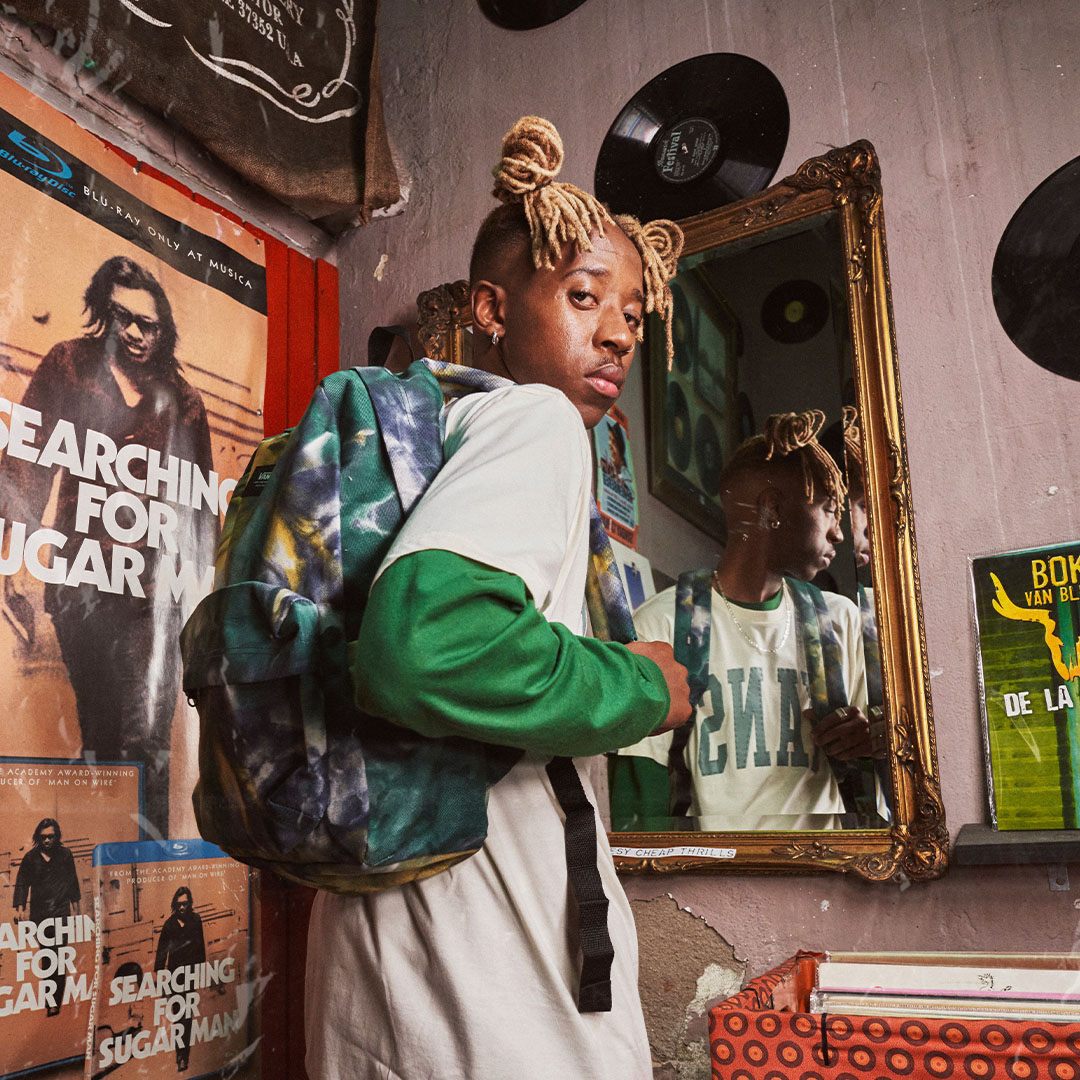 sportsceneSA's tweet photo. Rapping, singing or producing, Ukhanyo’s #OffTheWall energy is the perfect storm brewing to break.
Shop Ukhanyo’s Vans fit in the sportscene #HouseOfBrands in all stores & online on Bash: https://t.co/XCtQcPeFUN
#RecordStoreVibes #StreetwearFinds #Houseofbrands https://t.co/RpSaMzglz1