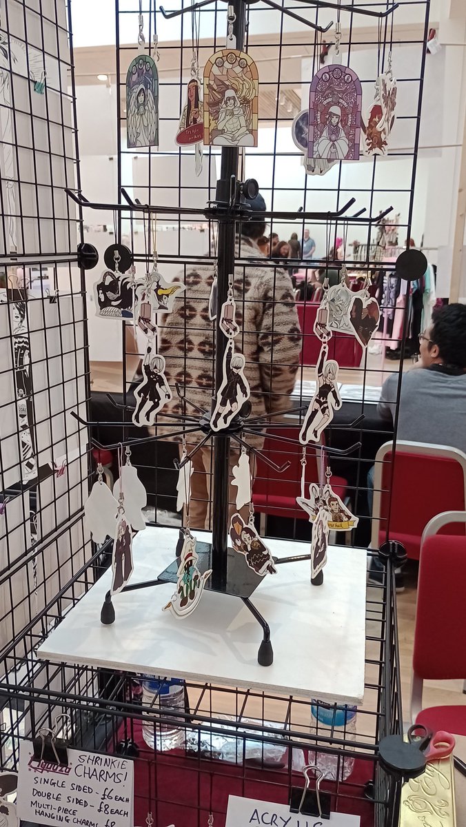 Ryuuza_Art's tweet photo. Ready to roll at @AmeCon!
Art prints, commissions and charms available and I'm also having a big sale on original pieces. ❤️
#Amecon #FFXIVART #GenshinFanart #FFXV https://t.co/tMNB7bnEuK