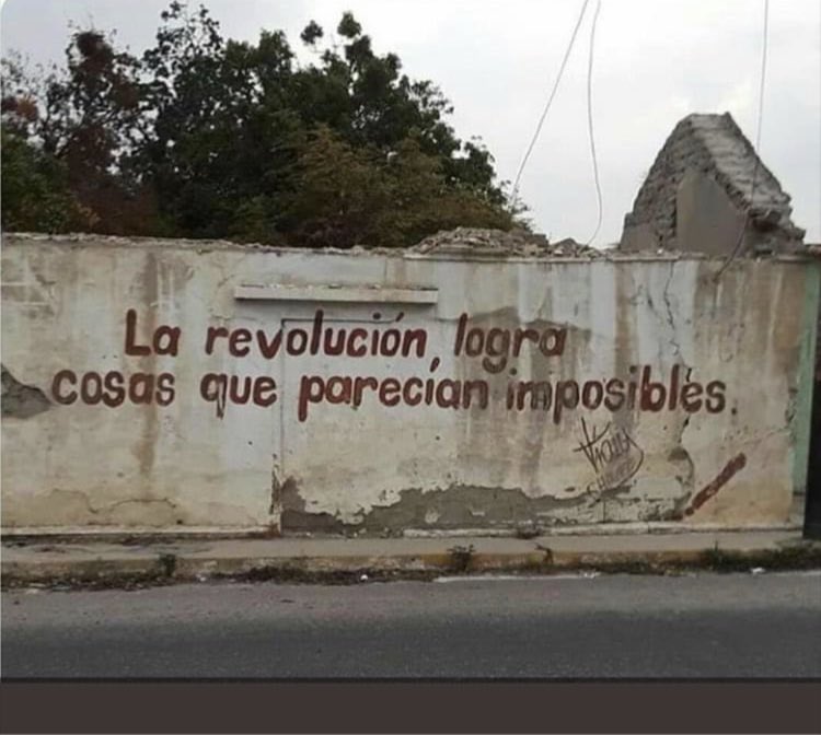 Argentina sin carne.
Venezuela sin gasolina.
Cuba sin azúcar ni tabaco.
Perú sin minas.
Bolivia sin gas.
Chile sin cobre.
Colombia sin café.
España con el aceite de oliva a 10€/L
...
¿Magia? No, la gente votó socialismo.