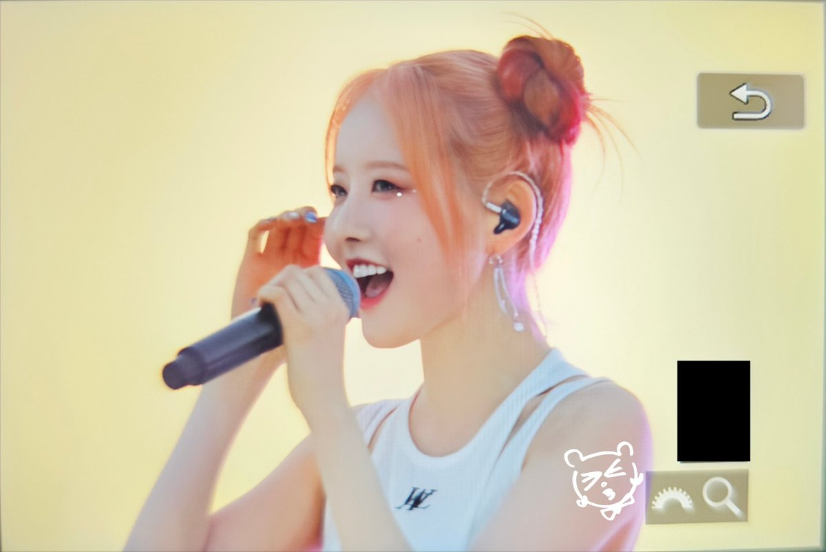PageofLOVE81's tweet photo. 230819 STAYC(스테이씨) The 3rd Mini Album [TEENFRESH] 발매 기념 게릴라 공연 프리뷰
#스테이씨 #STAYC #시은 #SIEUN https://t.co/I3VYPQt6hE