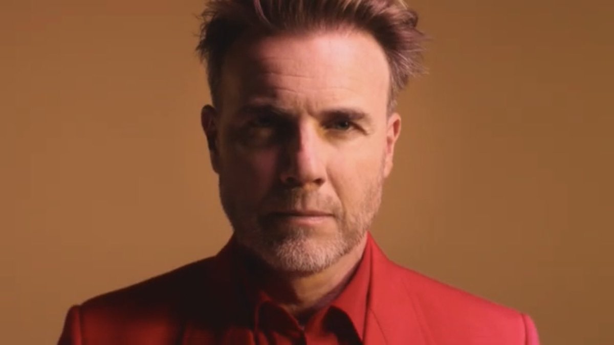EvaaRashid's tweet photo. Aw wow @GaryBarlow 😍😍😍😍😍❤️🔥 Take me back to the #MPBH era! https://t.co/PH0A8ulCmb