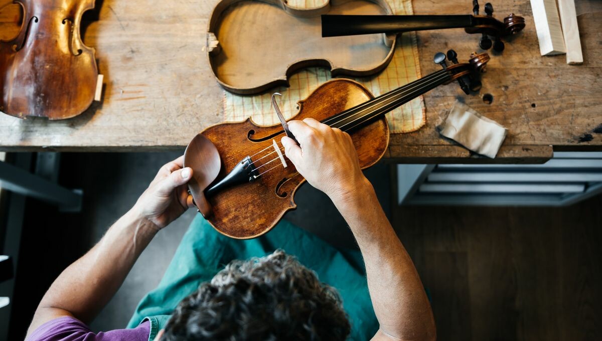 ici (@ici_officiel) on Twitter photo Ils sont les chefs-d’orchestre créateurs d'instruments uniques nous permettant de faire de la musique.
📌 Découvrez les secrets de fabrication des instruments de musique avec des artisans d'exception.
🎧 "L'Atelier de nos talents" avec <a href="/LoicBallet/">ballet loic</a> ➡️ l.francebleu.fr/aoHO Ils sont les chefs-d’orchestre créateurs d'instruments uniques nous permettant de faire de la musique.
📌 Découvrez les secrets de fabrication des instruments de musique avec des artisans d'exception.
🎧 "L'Atelier de nos talents" avec <a href="/LoicBallet/">ballet loic</a> ➡️ l.francebleu.fr/aoHO
