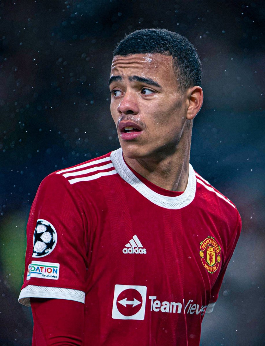TransferPostasi's tweet image. 🔥 SON DAKİKA

🔴⚫️ Manchester United, Mason Greenwood&apos;u kadro dışı bıraktı.
(🔗Neil Custis)

👨🏾‍🦲Yaş: 21                            🏟 176 Maç
🏴󠁧󠁢󠁥󠁮󠁧󠁿Uyruk: İngiltere            ⚽ 79 Gol
🛡Mevki: Kanat&amp;amp;Forvet  🎯 24 Asist