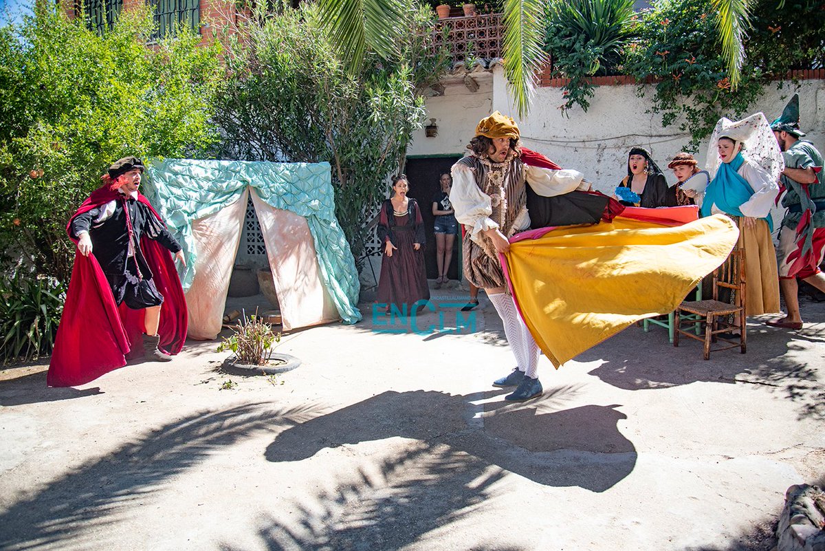 #Fotos En cuevas, en patios… Arranca la magia del teatro en el Festival Celestina de La Puebla de Montalbán <a href="/FestivalCiBRA/">CiBRA | Festival del cine y la palabra #Toledo</a> <a href="/weblapuebla/">PUEBLA DE MONTALBAN</a> <a href="/TeatroEra/">Nueva Era Teatro</a> <a href="/leytol/">Leyendas de Toledo</a> 
encastillalamancha.es/fotogaleria/fo…