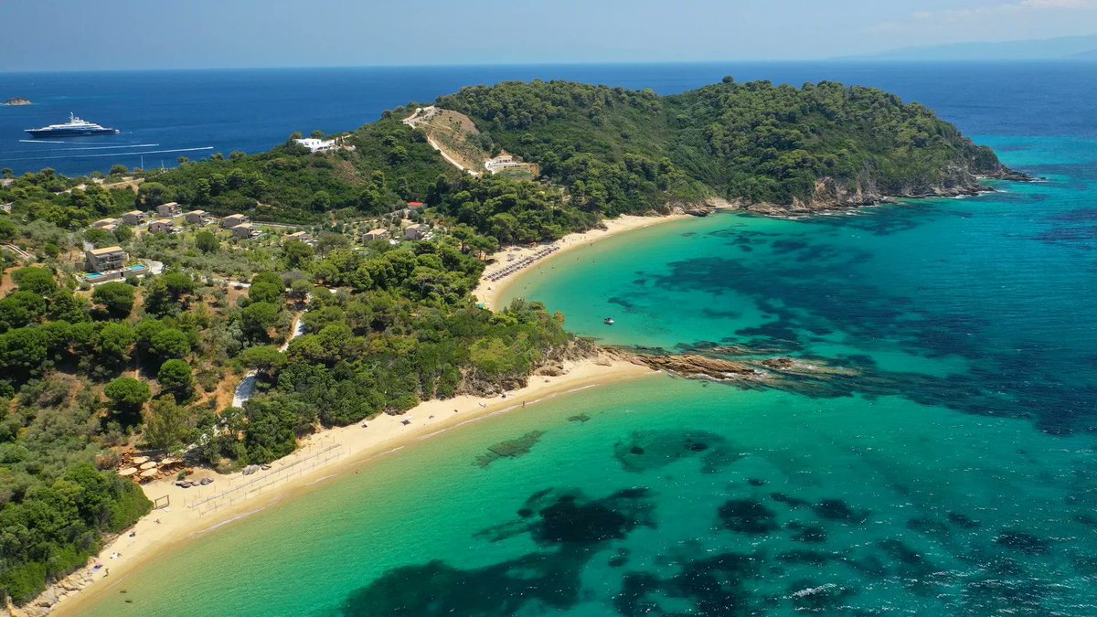 🇬🇷🏖️ Denize girerken üzerindekiler fazlalık gelenler için Yunanistan'ın en iyi çıplaklar plajları:  

1. Myrtiotissa, Korfu

2. Chiliadou, Evia

3. Chalikiada, Agistri

4. Mikri Banana, Skiathos