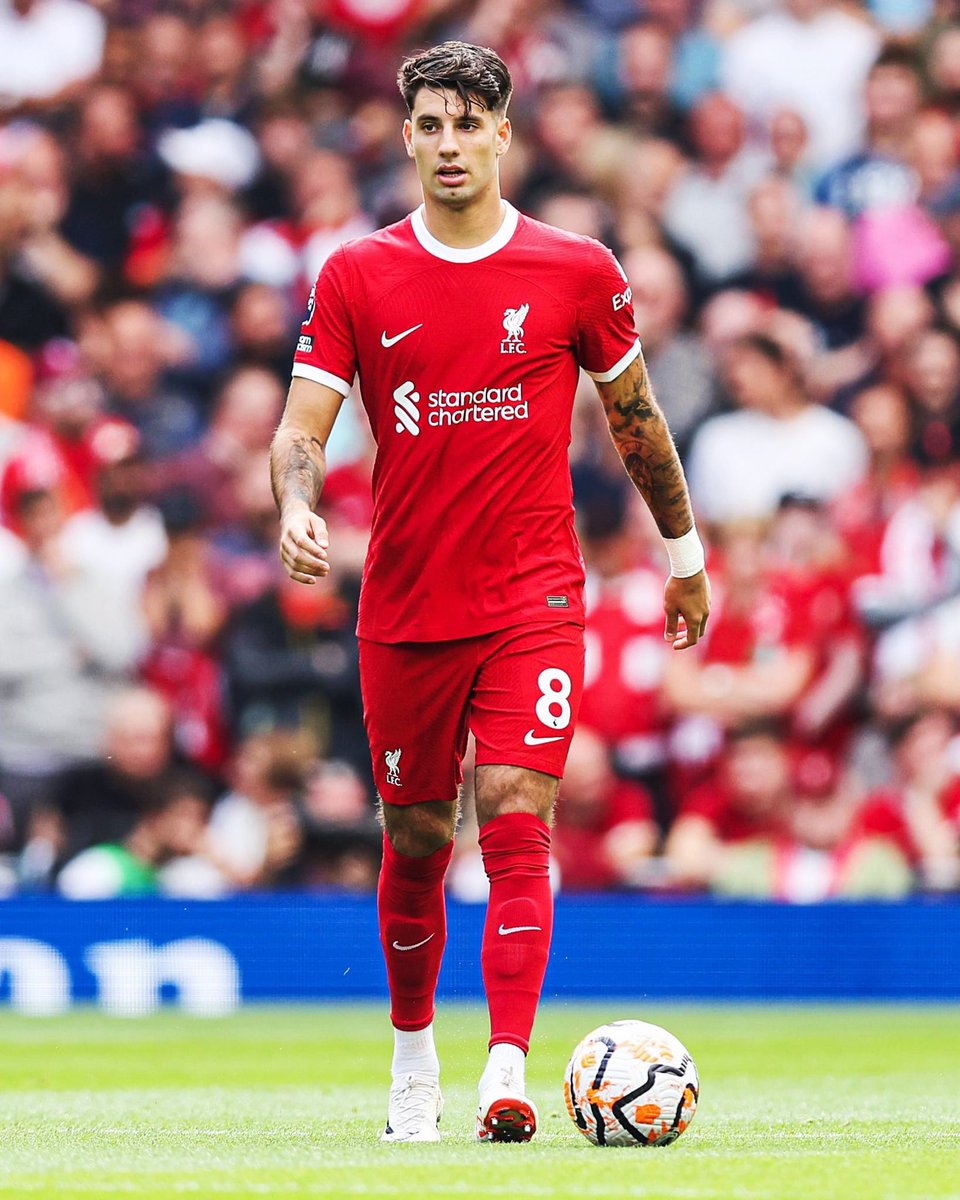 Það er með hreinum ólíkindum að þessi maður kostaði ekki svona 120 milljónir punda