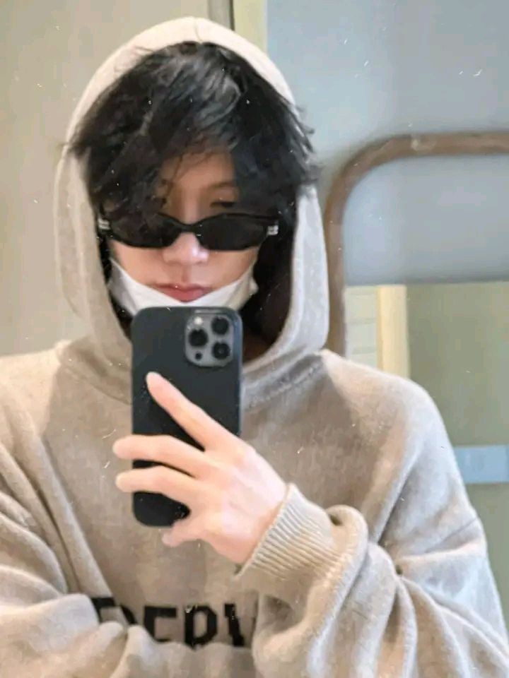 tenb9t's tweet photo. ⪩ ★ ⸺﹙ #TEN is here  ﹚   ﹗

holi! llegué para darte mucho amor y alegrar tus días.
si necesitas algo o simplemente quieres hablar, puedes @ o caer a mi dm ♡ https://t.co/vco2ZkUwt4