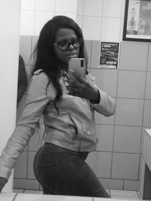 If bengidliwa bengizothi uLovey udla Kamnandi ❤️ https://t.co/lCSRACFGJl<a href="/tag/thisbodyworksforme"class="tags"><span>#thisbodyworksforme</span></a>