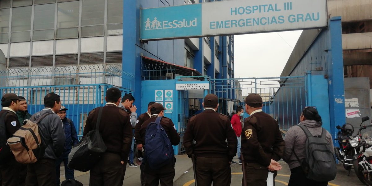 CtpPeru's tweet photo. 🔴 URGENTE | @EsSaludPeru continua con la empresa #VIPROSEG empresa que a la fecha no paga remuneración, ni beneficios al personal de Seguridad en Hospital Grau. @SunafilPeru @MTPE_Peru @FiscaliaPeru @willaxtv @RPPNoticias @FuerzaSindicalP @FidelBuitronP https://t.co/syi6RTgdyB