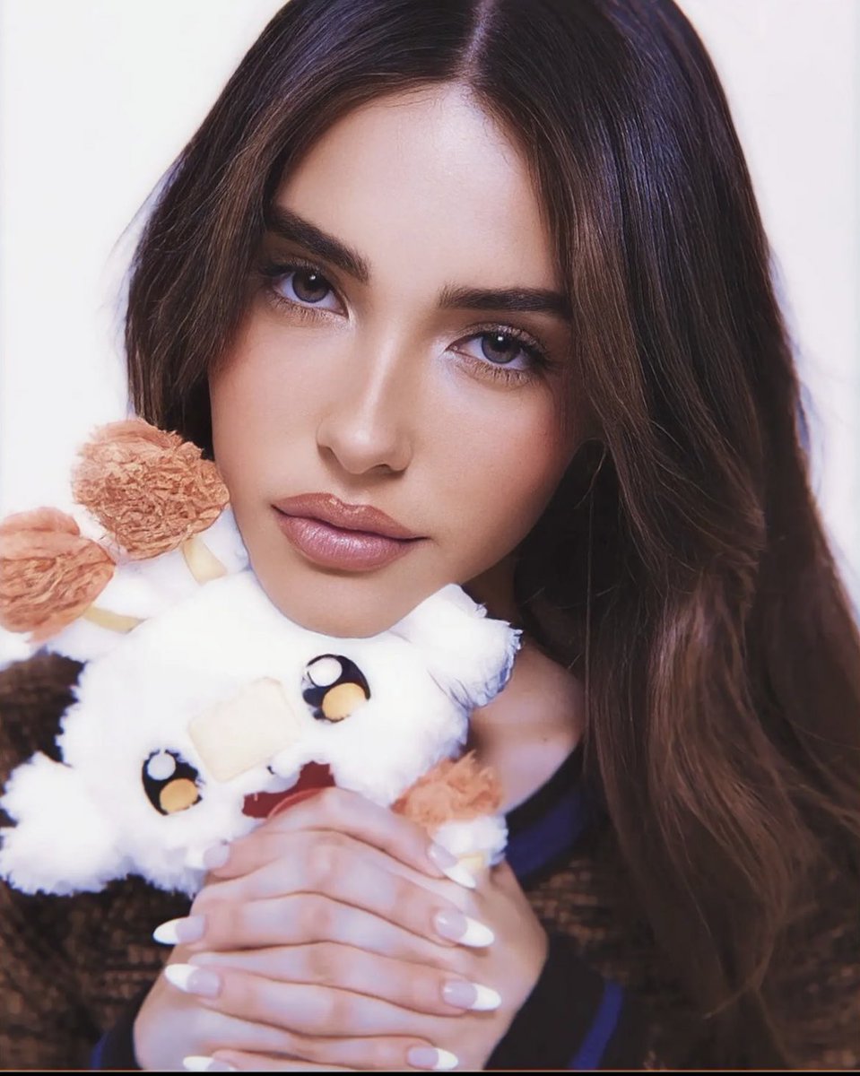 MadisonNationHQ's tweet photo. 🚨Some stunning moments captured of @madisonbeer for @InStyleMexico 💓🎀 @madisonbeerhq #madisonbeer #instyle #instylemexico #Spinnin https://t.co/bYfb9adHcp