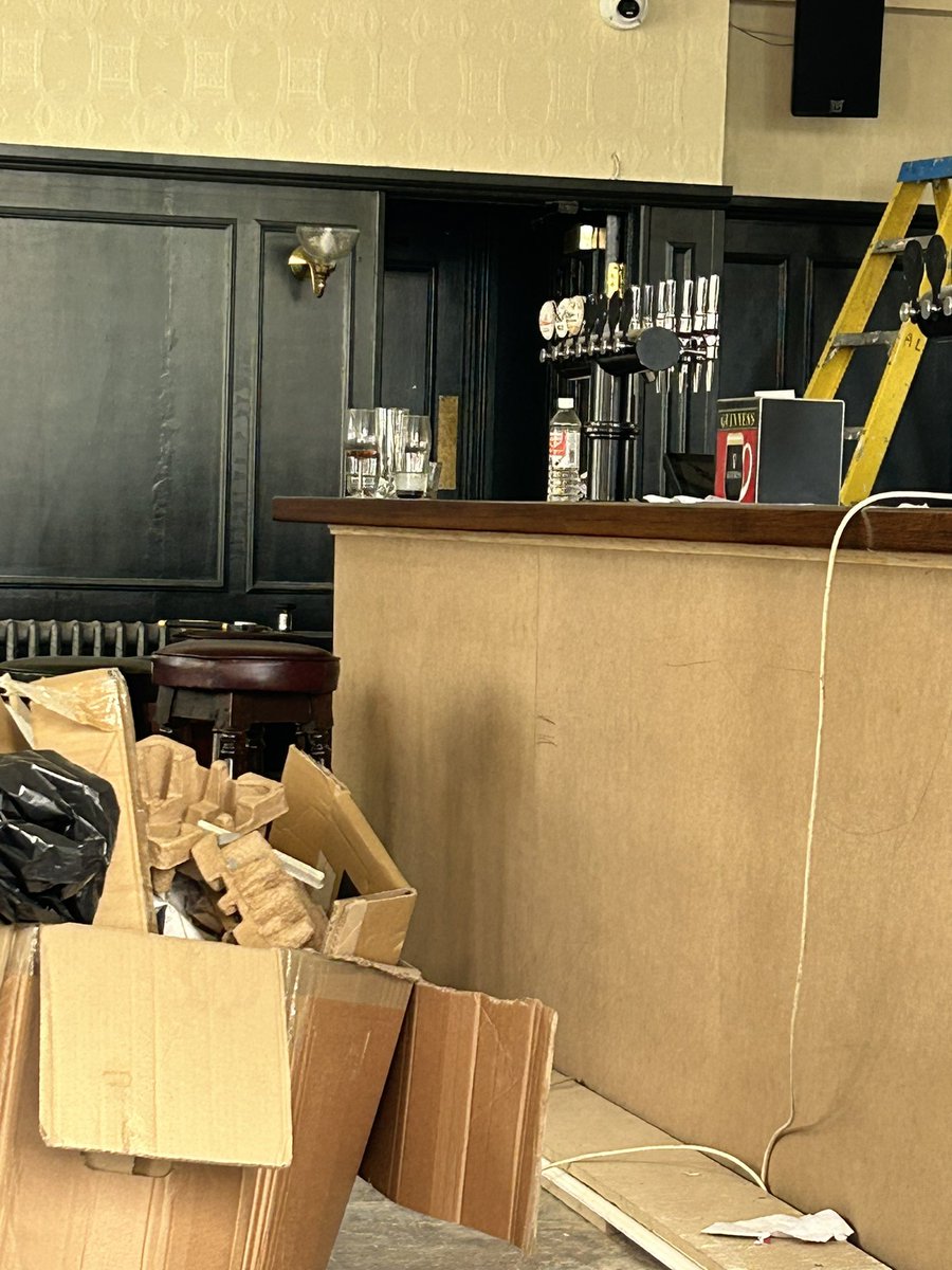 PubsSaving's tweet image. Great to see William IV #pub on Shepherdess Walk #n1 will be reopening! No date confirmed. Works going on inside pub this afternoon. Shame planning permission was granted to convert function room on first floor to residential. Charrington’s  lanterns survive. #pubsreopening