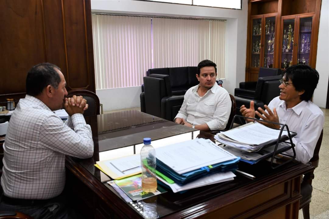 #ConvenioInterinstitucional

👉 El #ISTJM y el <a href="/GADMACARA/">GAD MACARA</a> firmaron convenio que busca aperturar una extensión del Instituto Superior Tecnológico Juan Montalvo en el cantón fronterizo. 

🖇️ Lee la nota completa en: istjm.edu.ec/convenio-entre…

#ISTJM #Macará