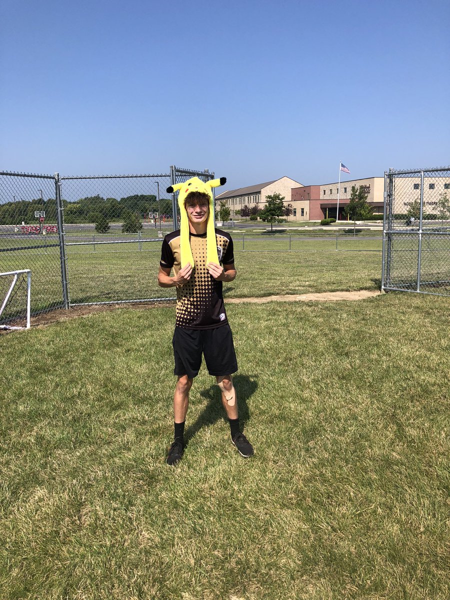 CvilleMenSoccer's tweet photo. Week #3 Awards: 

Teammate Award- Will Flory 

Toughness Award- Zack Bell 

Tiger of the Week- Justin Darnell 

Go Tigers!! https://t.co/yxBp05DYl1