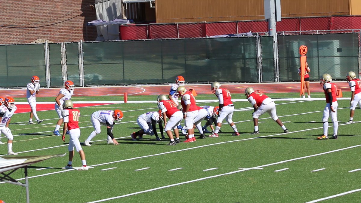 JhonasPinkard's tweet image. 1st game soph szn, #edgerusher, DE/DT got work on all sides D/O/Specials teams! #utility Strong D Gave up 0pts! #keepgrinding @_WHSFootball_ @TheAcornSports @805HSFB @latsondheimer @EliavAppelbaum @Coach_Power_805  @MaxPreps @247Sports @DlineCoachEd @mark_serve