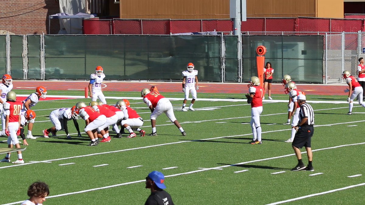 JhonasPinkard's tweet image. 1st game soph szn, #edgerusher, DE/DT got work on all sides D/O/Specials teams! #utility Strong D Gave up 0pts! #keepgrinding @_WHSFootball_ @TheAcornSports @805HSFB @latsondheimer @EliavAppelbaum @Coach_Power_805  @MaxPreps @247Sports @DlineCoachEd @mark_serve