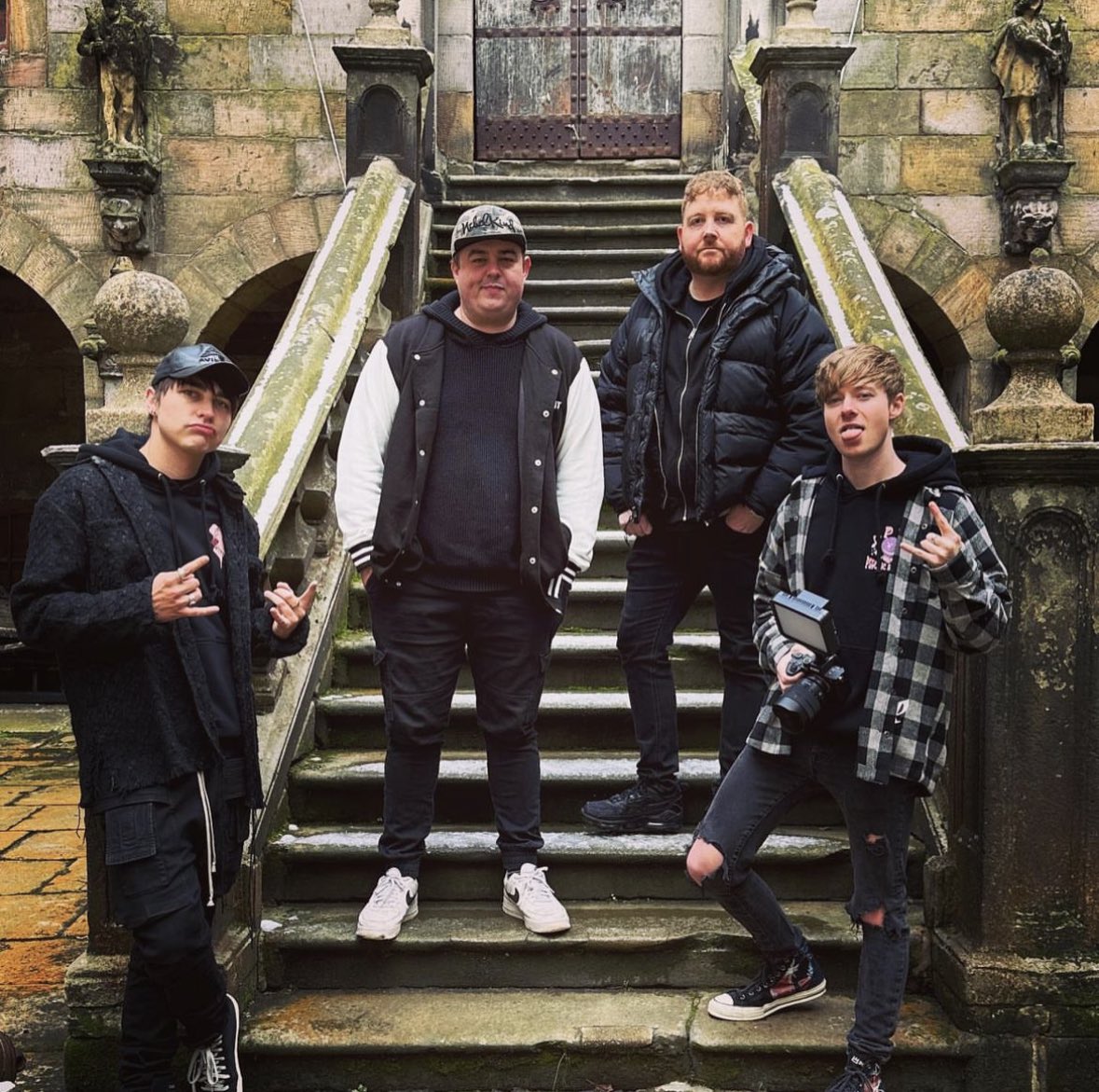 XPLRMERCHDESIGN's tweet photo. Tomorrow: Chillingham Castle w/ @daz_black https://t.co/Eo43wbkeQx