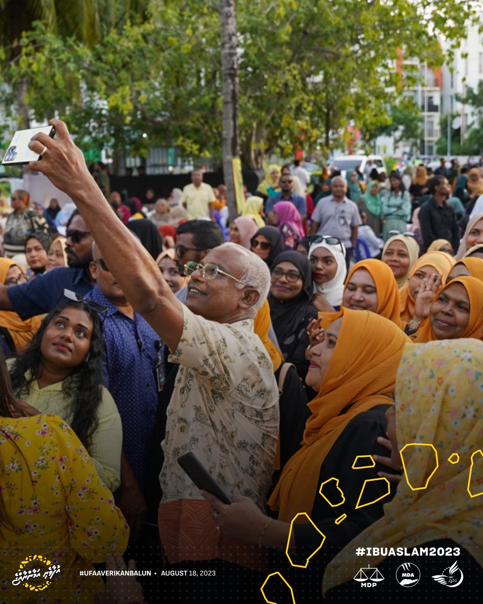 AlhanFahmy's tweet photo. ރައްޔިތުންގެ ރައީސް #އެއްބުރުން https://t.co/UKZlDmsbdj