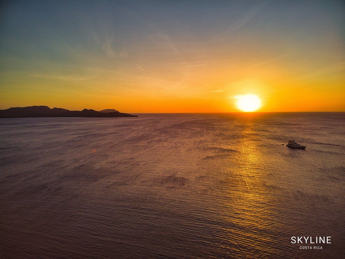 EnocPalma's tweet photo. #PhotographyDay
#InternationalPhotographyDay
#WorldPhotographyDay
#SkylineCostaRica https://t.co/HtXlhr1AIr