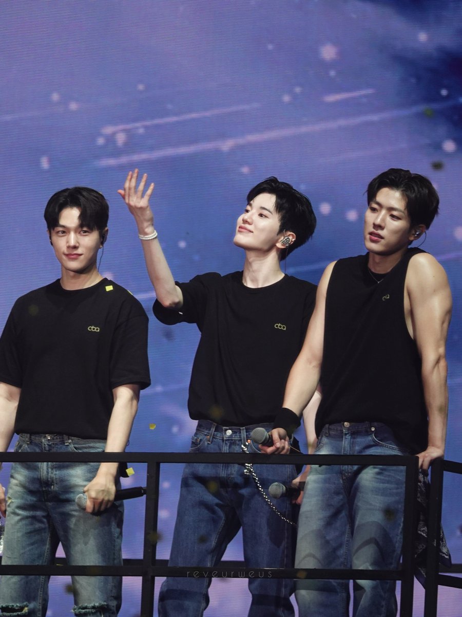 reveurweus's tweet photo. 好喜歡성종的笑容😭

#인피니트 #김명수 #엘 #이성종 #이성열 
#myungsoo #SungYeol #SungJong
#INFINITE #COMEBACK_AGAIN https://t.co/snQrJ0wJDW