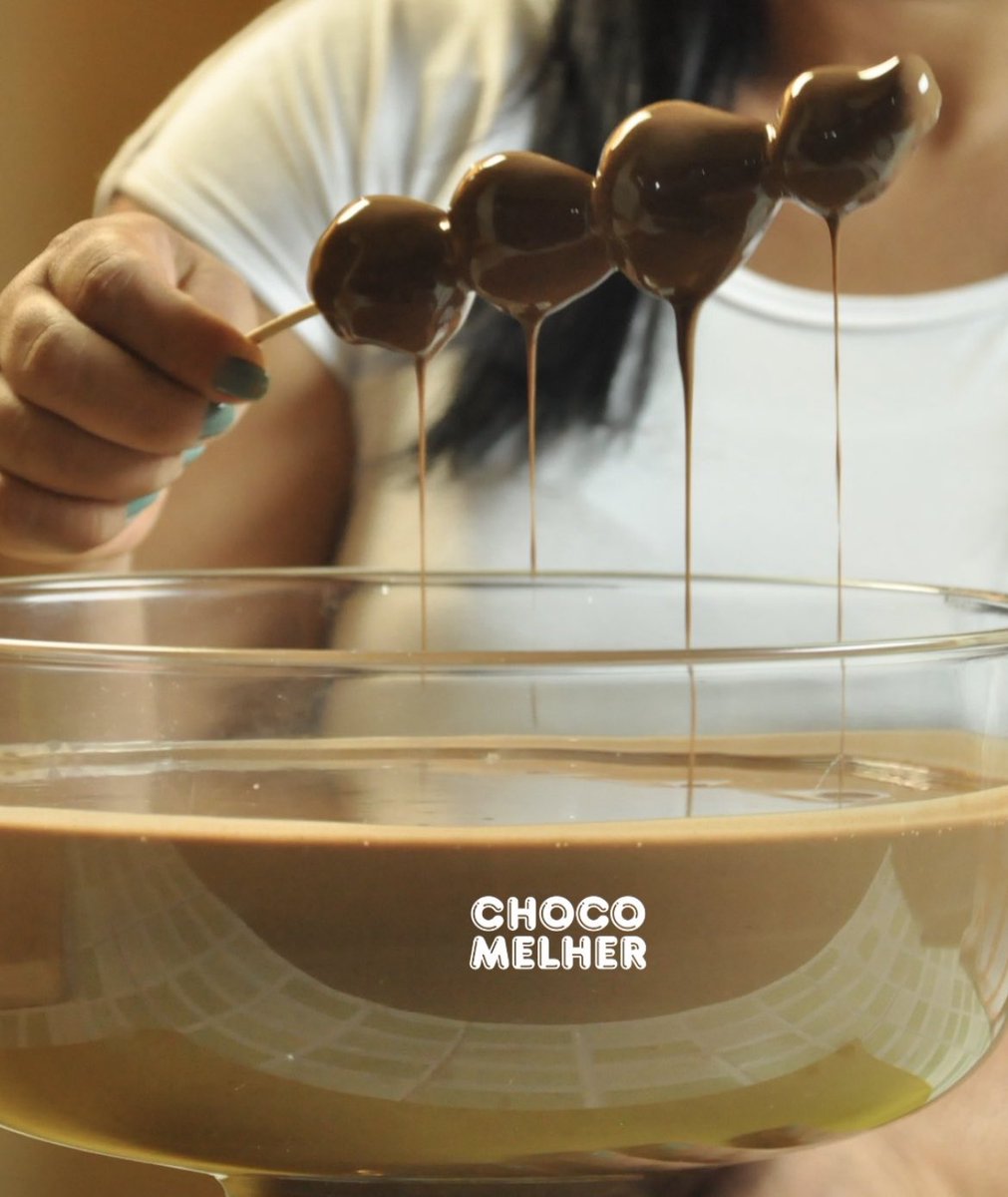 FabricaMelher's tweet photo. Agrega sabor y calidad a tu fin de semana con Chocomelher🥰🤎
#DisfrutaConMelher #DeliverySV https://t.co/bHqEv9JMVz