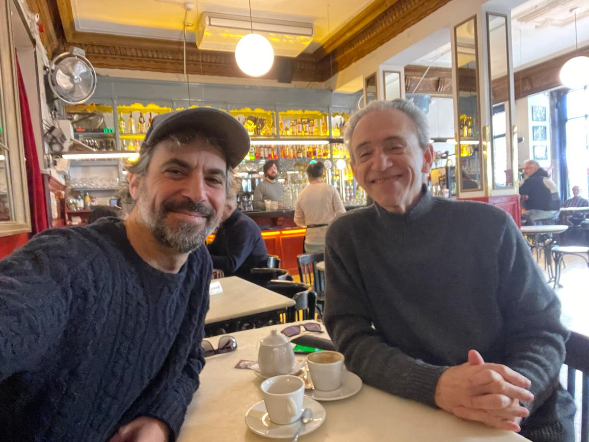 Hoy se producirá un gran acontecimiento cultural en Montevideo. Uno de los cineastas más prestigiosos de América y Europa dirigirá la ópera "Don Giovanni" en <a href="/TeatroSolis/">Teatro Solís</a> . Gracias <a href="/abrechner/">Alvaro Brechner</a> por asumir este desafío en tu país.
<a href="/OLA_opera/">Ópera Latinoamérica</a> <a href="/JorgeTelerman/">Jorge Telerman</a> <a href="/JUANLAVANGA1/">JUAN LAVANGA</a>