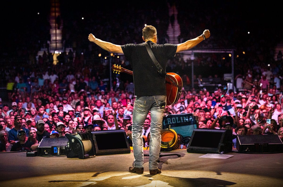 ericchurch's tweet image. Night 20 of #TheOutsidersRevivalTour // 8.18.23 // Orange Beach, AL (Night 2) // The Wharf Amphitheater

Relive the show with this recap by @jadamlucas -  ericchurch.com/news/OrangeBea…

📷: Anthony D'Angio