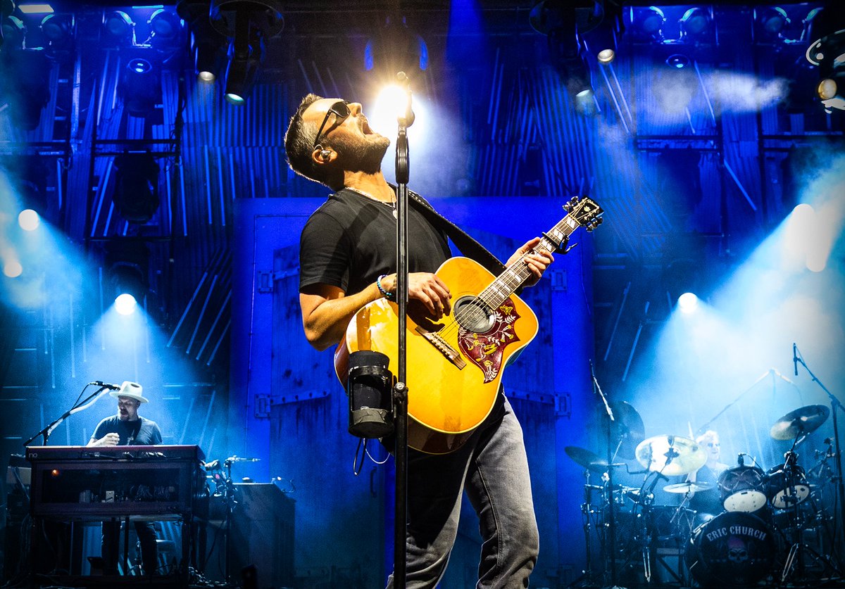 ericchurch's tweet image. Night 20 of #TheOutsidersRevivalTour // 8.18.23 // Orange Beach, AL (Night 2) // The Wharf Amphitheater

Relive the show with this recap by @jadamlucas -  ericchurch.com/news/OrangeBea…

📷: Anthony D'Angio