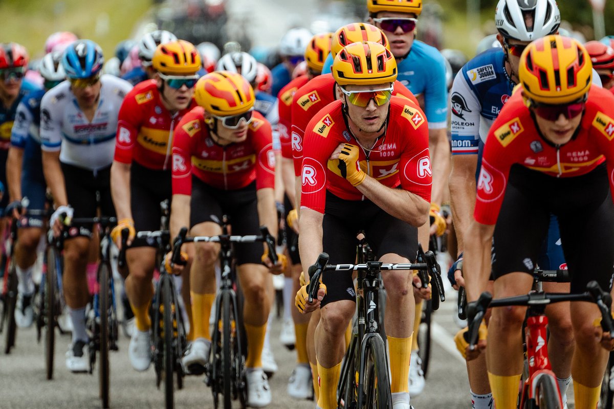 LouisBendixen's tweet image. Tour of Denmark in the books 🇩🇰📚 A great week with ups and downs but strong teamwork every second! Enjoyed racing through the country🤩  @UnoXteam 

📸: @gruchaseven