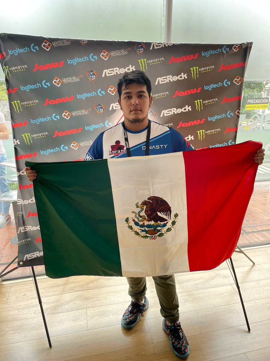 WildBasher's tweet photo. Inicia "The fight 2023" unas fotitos representando a México junto a mis carnalitos @MxSeis y @weroasamiya
#Dinasty #TBH #ArcadeRumble https://t.co/5eGL8nSFc9