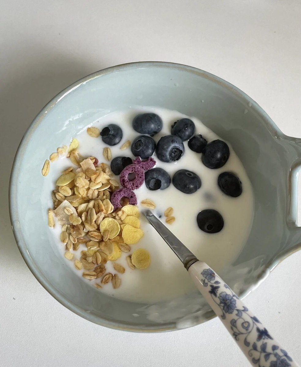 Coffee5White's tweet photo. A simple breakfast, a pleasant breakfast🥰 https://t.co/UuHIia3h5w