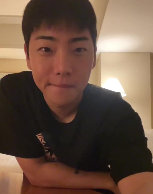 2S_tion's tweet photo. 이것이단6주만의일이엇다 https://t.co/WLm4ASfXIn