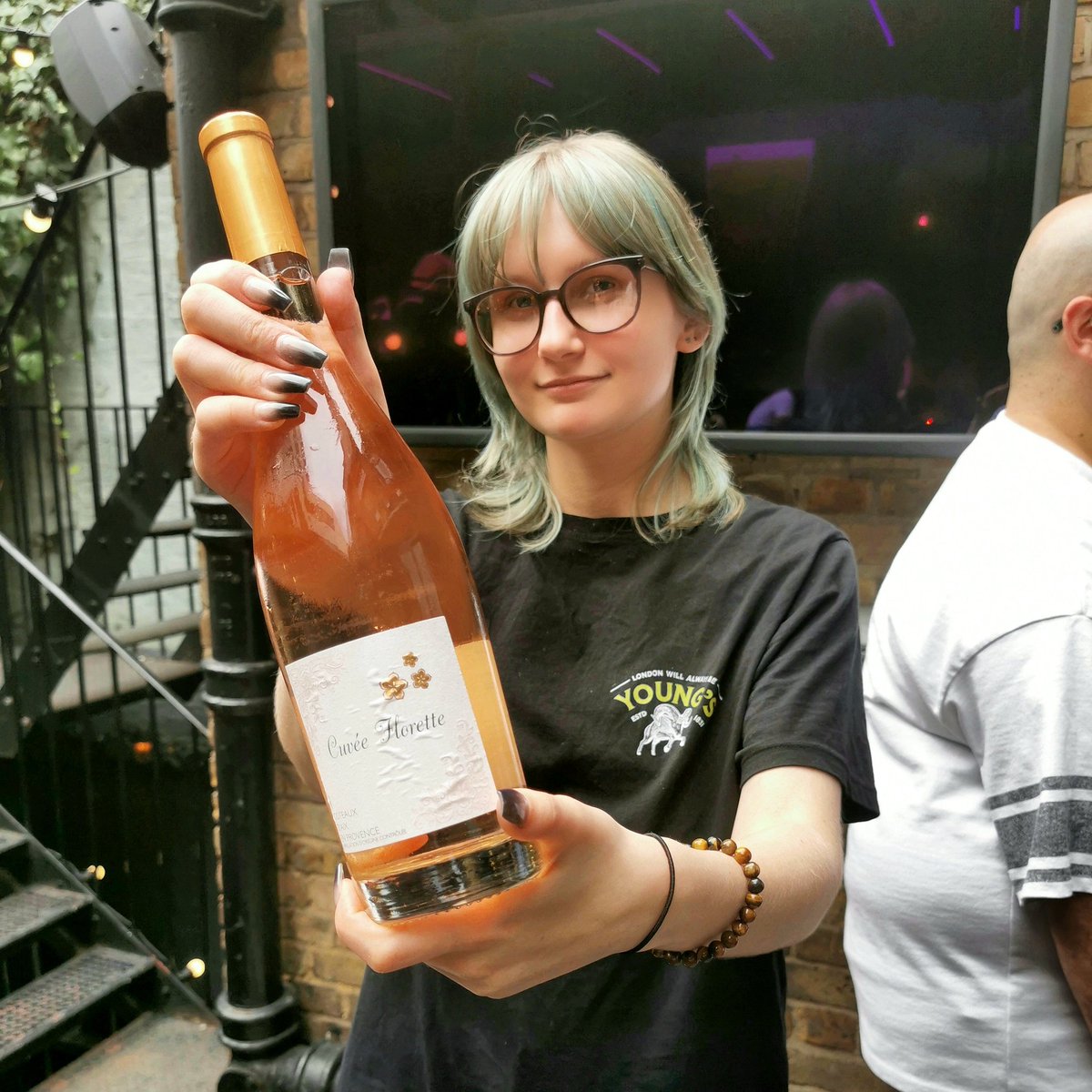 This Saturday's word is Rosé so spread the word to your friends and grab a bottle at the bar!
#rose #wine #rosewine #cotesdeprovence #frenchwine #provence #grapes #friends #family #drinks #saturday #weekend #saturdayvibes #saturdaymood #party #pubterrace #pubwithgarden #pubgarden