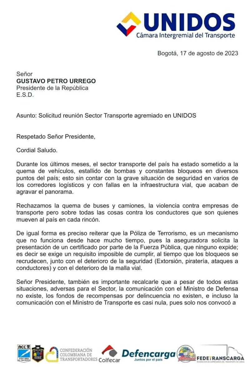 ACC_camioneros's tweet photo. COLOMBIANOS NO PEDIMOS ESTO!
VIUDAS, HUERFANOS, SECUESTROS. EXTORSIÓN, VACUNA, 
@petrogustavo debe CAMBIAR POLITICA D SEGURIDAD Y RESPALDAR A LA GENTE BUENA  @Ivan_Velasquez_ RENUNCIE!
@SeptimoDiaTV este DOMINGO
@verdolaga2323 @PGN_COL @German_Vargas @heinergalvis @galeano_yamil https://t.co/UQlQr6t6Q8