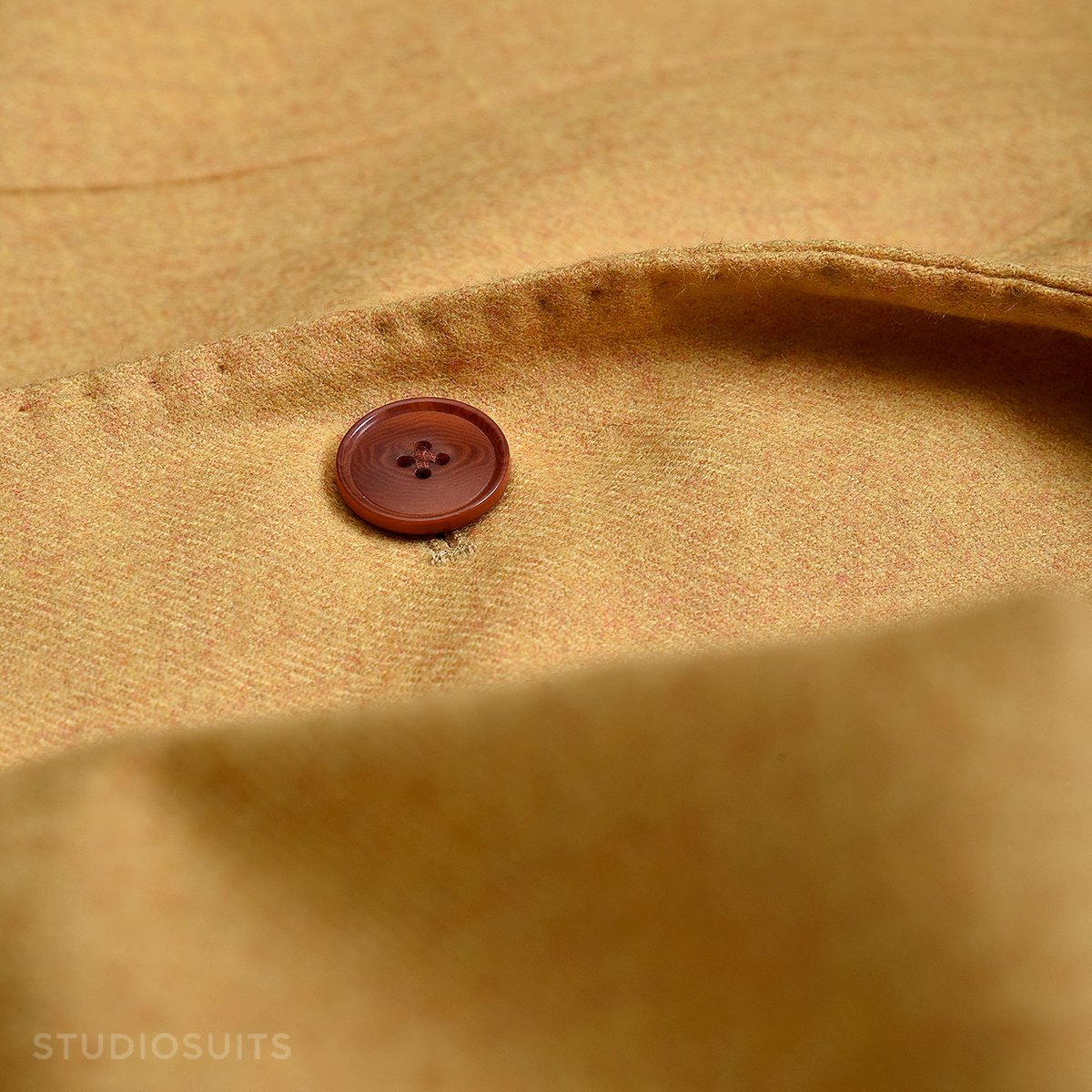 StudioSuits's tweet image. Customer Order Spotlight!
Jacket commissioned by our Client from Maryland, United States.

Sharp, spirited, striking! Our Italian Amber Yellow Tweed Jacket is all about making your own rules.✨💛

Bag this jacket here: bit.ly/3qun7c

#studiosuits #tweedjacket #tweed
