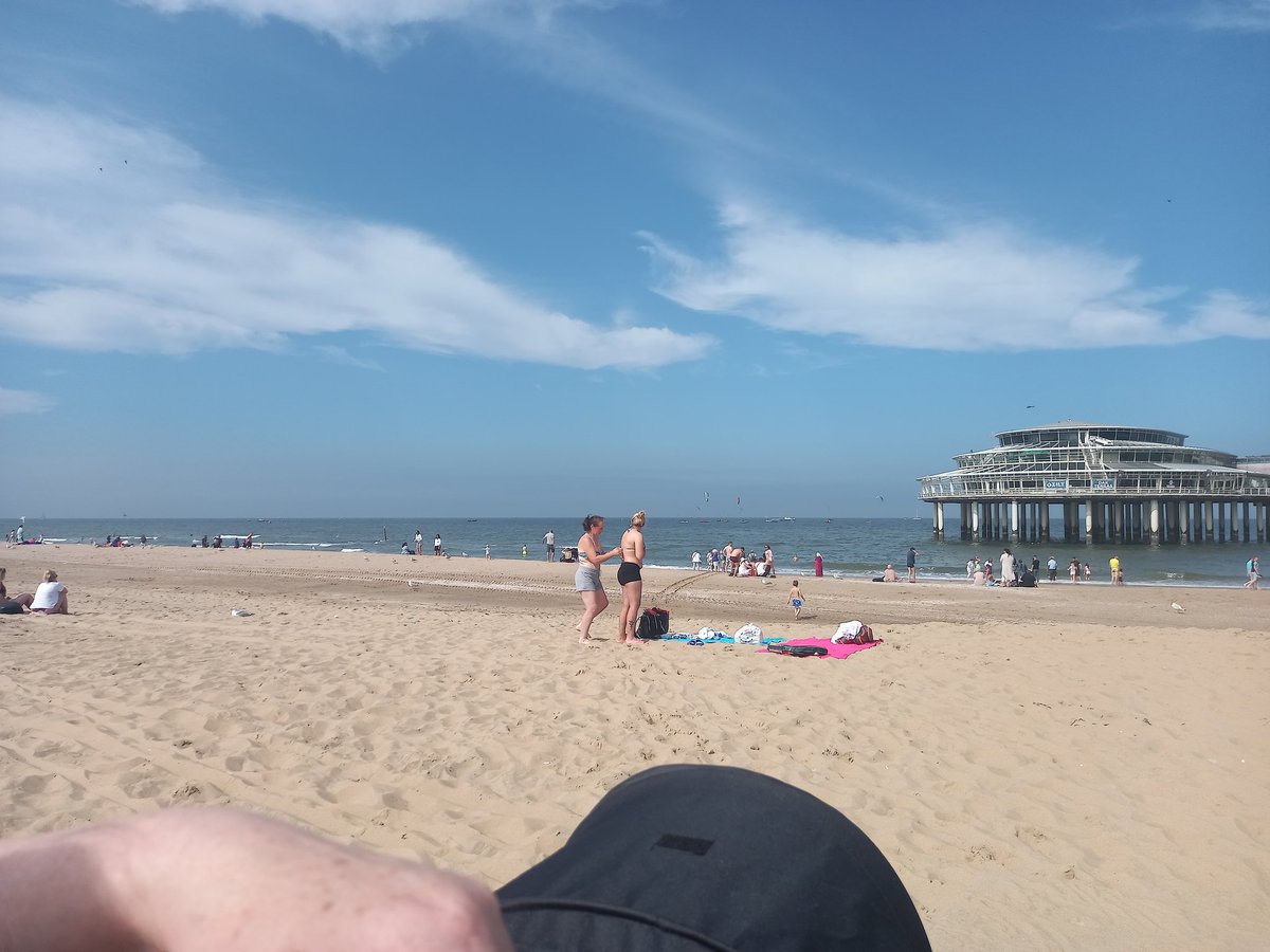 Groeten uit Scheveningen ⛱️

Greetings from Scheveningen ⛱️